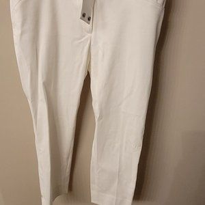 White House Black Market - White Crop Pants